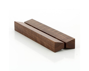 Türgriffpaar in Trapezform aus Holz, zur Direktmontage an Glas