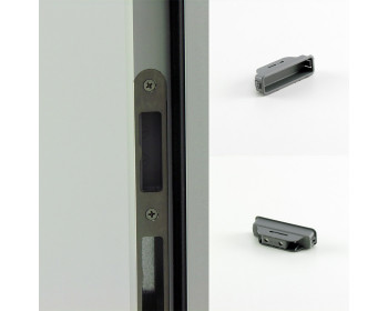 WSS Magneteinsatz für STUDIO Glastuerschloesser mit Magnetfalle - linke Seite im eingebauten Zustand