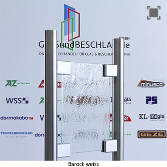 Glas Barock weiss, mit normalem Gruenschimmer