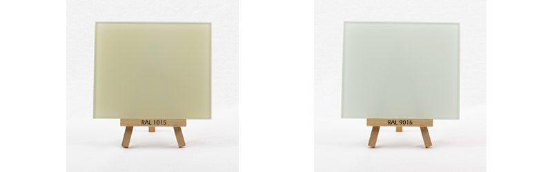 Klarglas rueckseitig lackiert in RAL 1015 und RAL 9016
